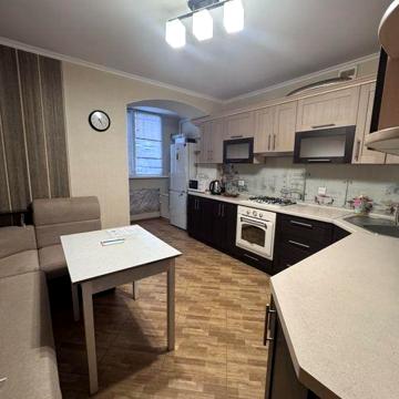 Однокімнатна квартира р-н Старе місто вул. Костя Широцького