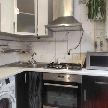Здам 2к квартиру на Київській