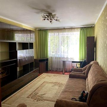 Продам квартиру в центрі міста