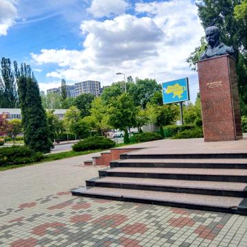 Паркова, 40