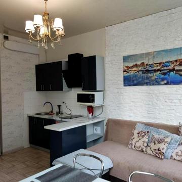 Середньофонтанська вул., 35