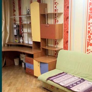 М.Холодная Гора, продам 3х комн.кварт.,ул.Волонтерская