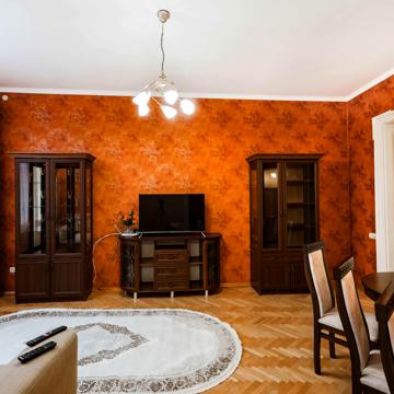 Личаківська вул. (), 117