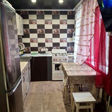 5 комн. квартира, Червоная
