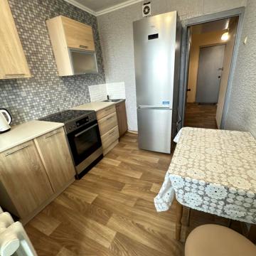 Олександра Поля просп. (Кірова), 98в