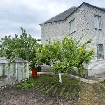 Продається будинок в р-ні 4 школи