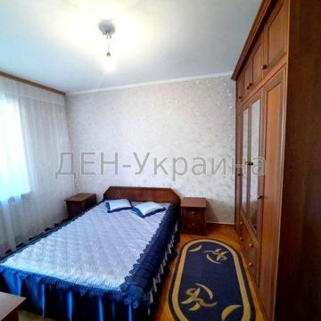 Продам 3 к. квартиру з ремонтом Троєщина. Без комісії!
