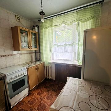 Аерокосмічний просп. (Гагаріна), 72