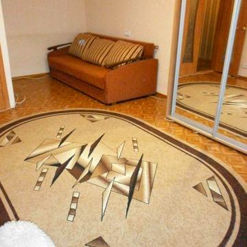 СДАМ 1 ком кв 2 мин от м. Холод Гора, за СМ АТБ.