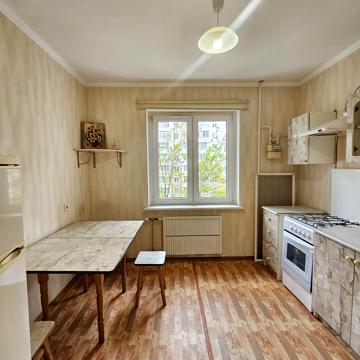 Святоюріївська вул., 32
