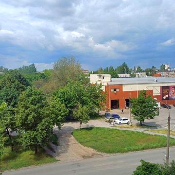 Долгосрочная аренда 1 кв 5/9 Космос