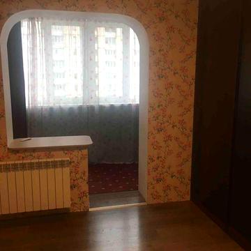 Продам 2 кв. ул.Алматинская 39-в,возле Дарницкого ЖД-вокзала