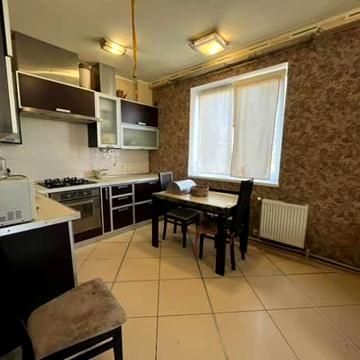 Продам 1 кімнатну квартиру в Овідіополі