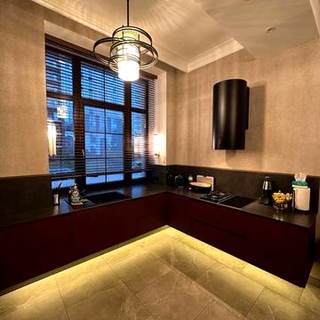 Продам трехкомнатную квартиру в Королевских Садах. Французский бульвар ЖК Королевские Сады