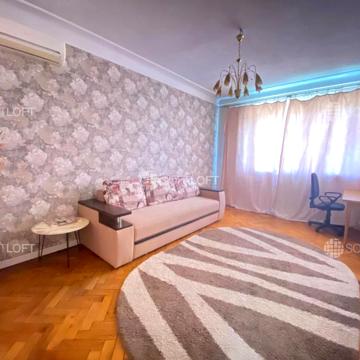 Мироносицька вул., 61