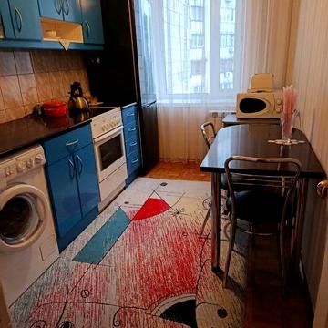2к кв 60 м2 з евроремонтом, Андрія Головка