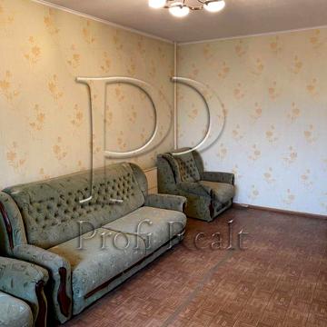 Продаж 2 кімн. квартири за адресою Південна 7 / Вишневе