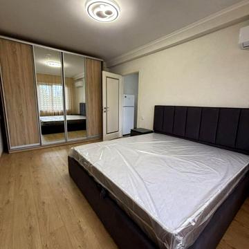 Братиславська вул., 14
