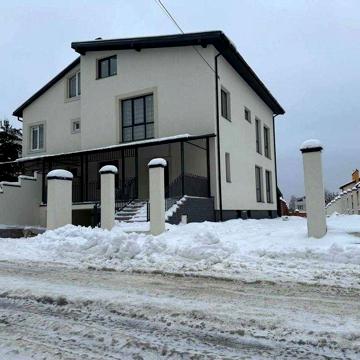 Здається в оренду будинок в с. Зимна Вода