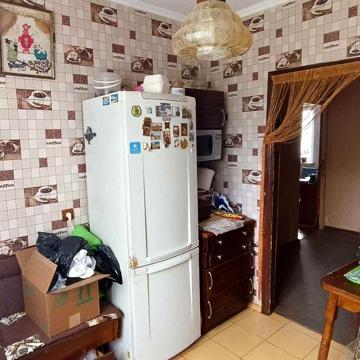 В продажі затишна 4-кімнатна квартира в мікрорайоні Озерна