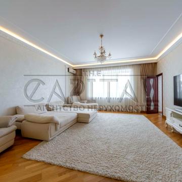 Володимира Івасюка просп. (Героїв Сталінграду), 8