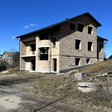 Будинок в пригороді Тернополя с.Біла