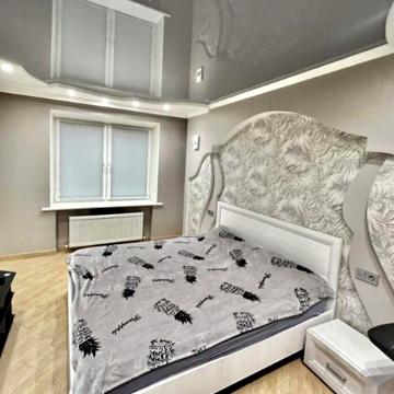 Продам 3-х кімнатну квартиру ЖК Без назви