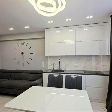 Героїв Харкова просп. (Московський), 162