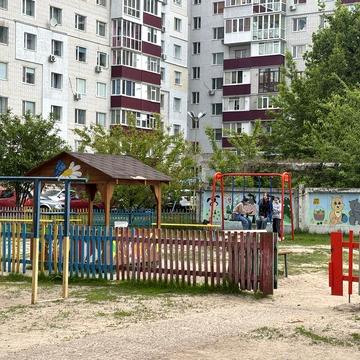 Продам 3-кімнатну студійну квартиру , 80м2