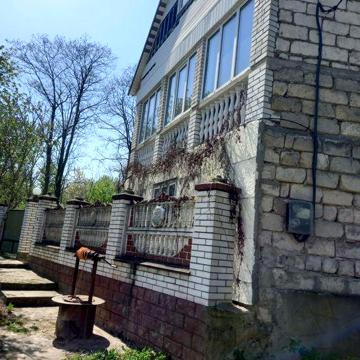Продаю будинок терміново.
