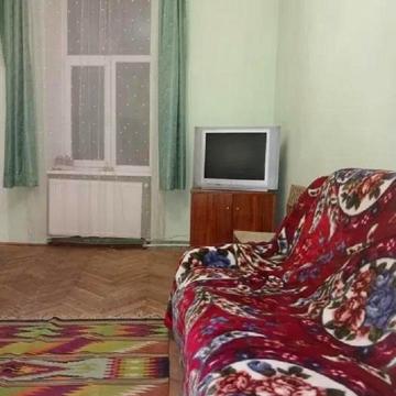 Вернигори вул., 10