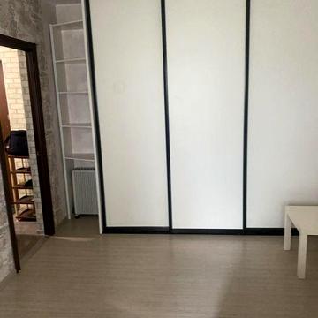 м.Житомирська вул.Ореста Васкула 2  двокімнатна квартира   56 з ремонт