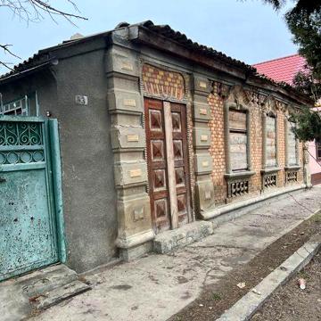 Продам дом в центре города, возле автостанции