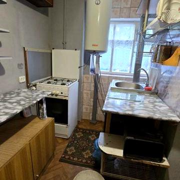 Комунальні послуги включені. 2км біля Школи поліції