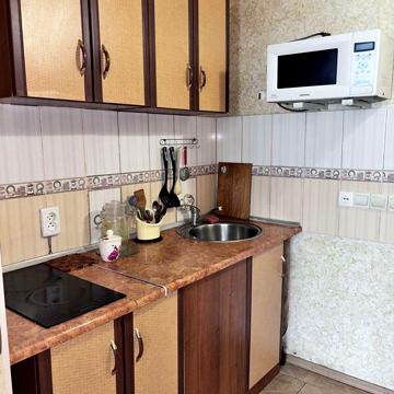 Довгострокова оренда 1к Квартира Гарібальді вулиця