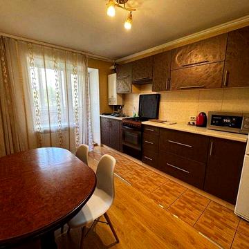 У продажу класна 2к квартира. Виставка. 2% оформлення. ід 38586