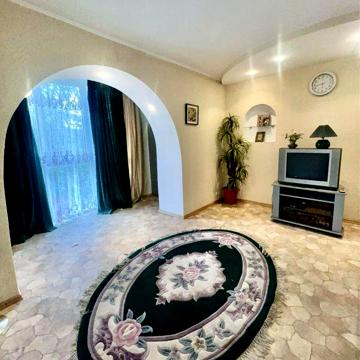 Сдам 2 к квартиру в Центре ( Михайловская 9 )