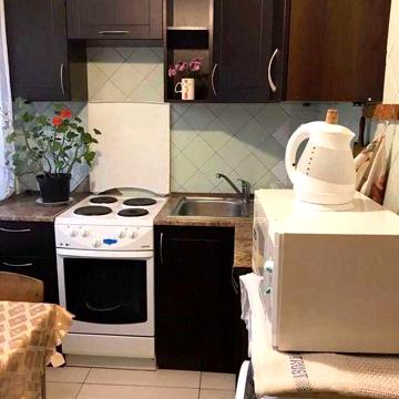 Продаж 1-к квартири з якісним ремонтом, бульвар Верховної Ради, 18а