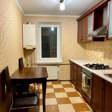 Оренда 3-кімнатної квартири на вулиці Брацлавська