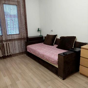 Григорія Ващенка вул., 3