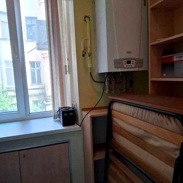 Продажа укомплектованой 2 комнатной квартиры в центре, Пастера