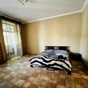 Продаж 3к Квартира Успенська (Чичеріна) вулиця