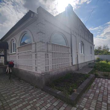 Будинок, у якому вас чекає тепло, любов і спокій