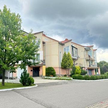 Фільварок дворівнева квартира ЖК Фільварок