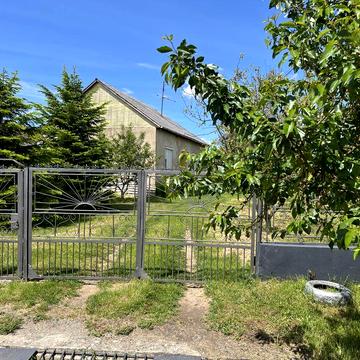 Дім 99 м2 ділянка 13 сот Берегівський р-н село Балажер