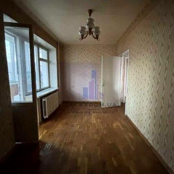Продається 2к квартира в центрі міста Бровари, вул.Київська, 312.