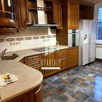 Продаж 2-к квартири,П-к Феодосійський 14