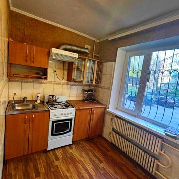 ЗДАЄТЬСЯ 1-ко кімнатна квартира по вул.Портовая