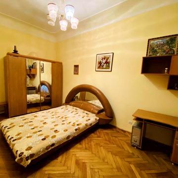 2-кімн.кв-ра у центрі Львова, вул.Поповича