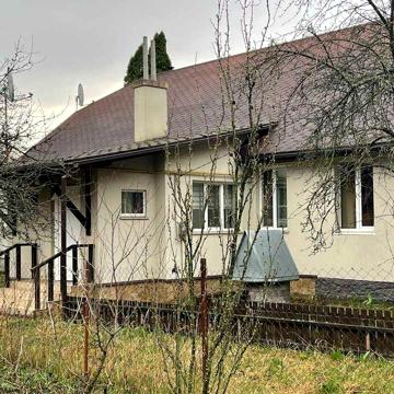 Продам 3 кімнатний будинок в Боярці з якісним ремонтом та меблями